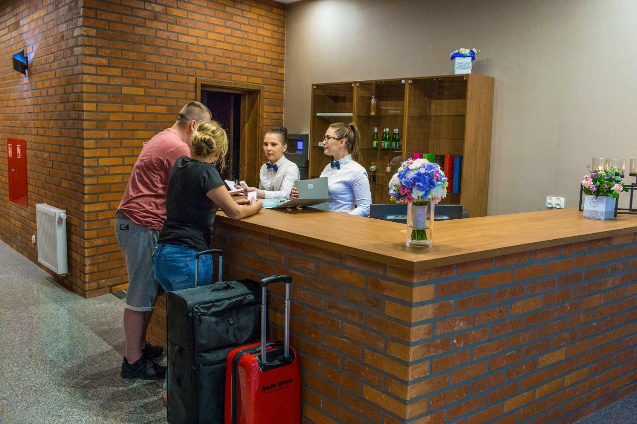 Stary Mlyn Hotel Swidnica  Exterior photo